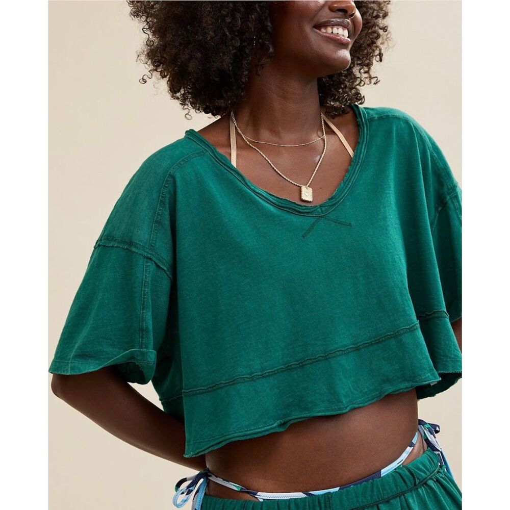 NEW Aerie American Eagle womens M L Happiest Cropped V Neck T-Shirt top Green